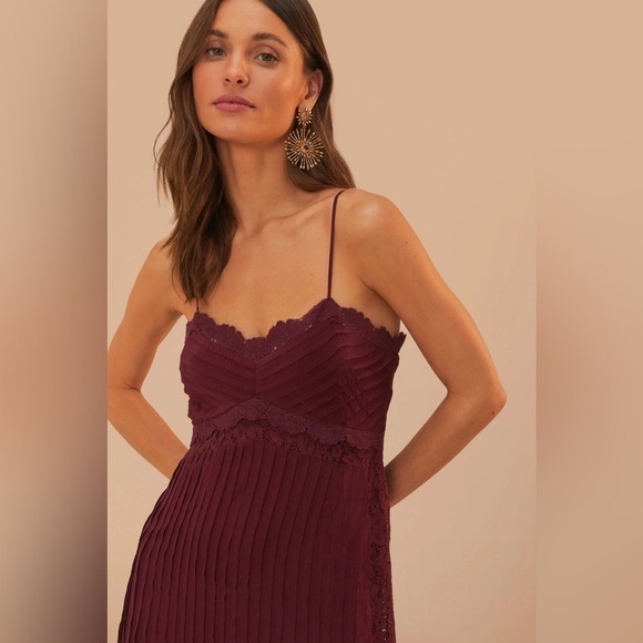 FARM RIO Purple Lace Sleeveless Midi Dress - Picture 3 of 6